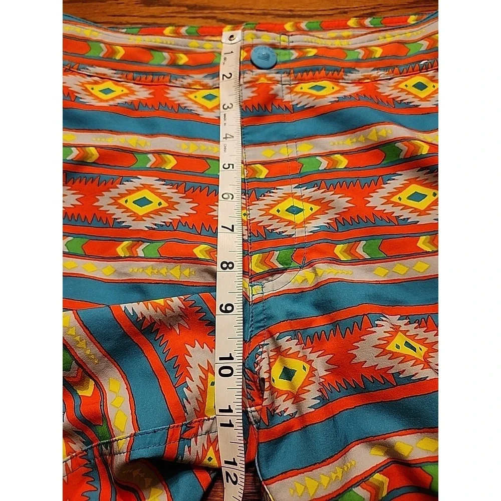 Chubbies Swim Trunks Men's Small‎ Neon Aztec Hybrid Board Shorts 6